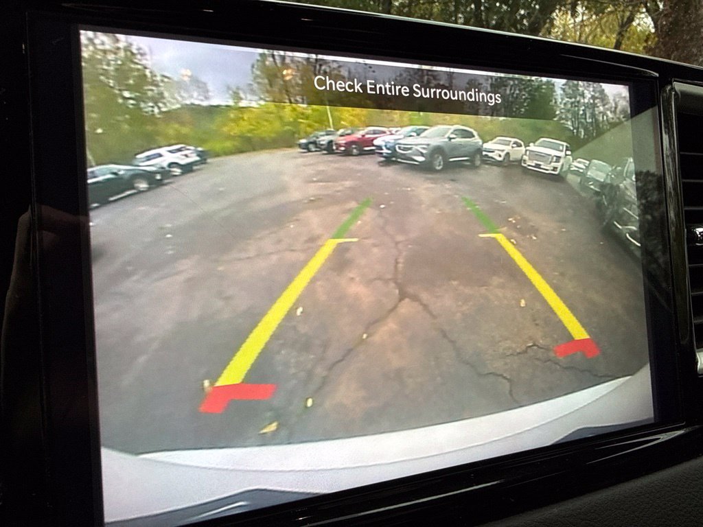 Used 2026 Chrysler Pacifica Select FWD image 31