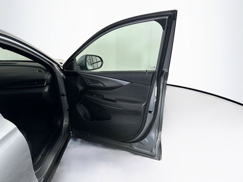 Used 2025 Buick Envista Preferred image 30