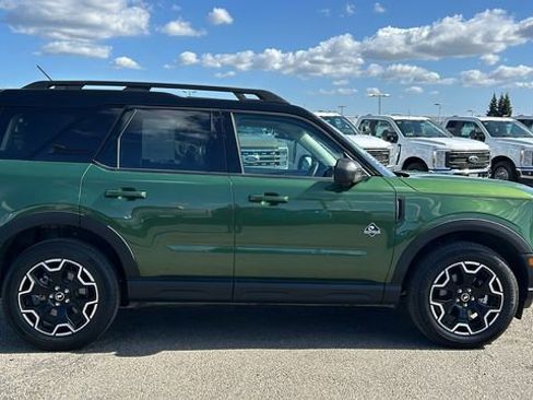 Certified 2025 Ford Bronco Sport Outer Banks w/ Outer Banks Tech Package+ AWD/4WD image 2