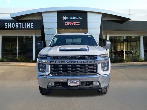 Used 2023 Chevrolet Silverado 2500 LT w/ Convenience Package image 9
