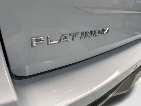Used 2025 Ford Expedition Platinum AWD/4WD image 23