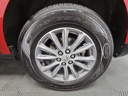 Used 2024 Buick Enclave Essence FWD image 43