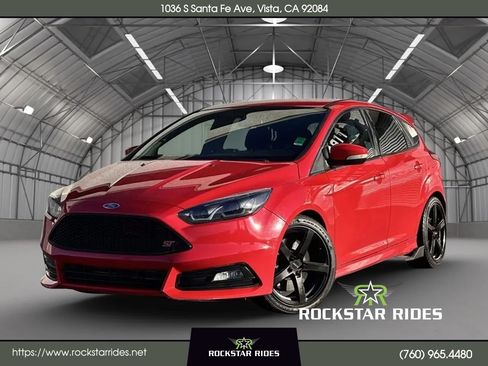 Used 2016 Ford Focus ST FWD image 1