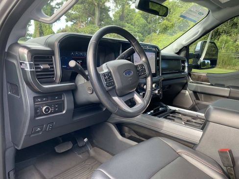 Used 2024 Ford F250 Lariat w/ Lariat Ultimate Package AWD/4WD image 24