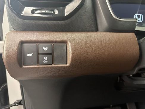 Used 2025 Honda Pilot Elite image 29