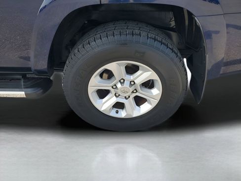 Used 2018 Toyota 4Runner SR5 image 20