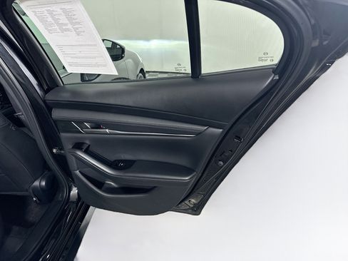 Used 2024 MAZDA MAZDA3 s FWD image 29