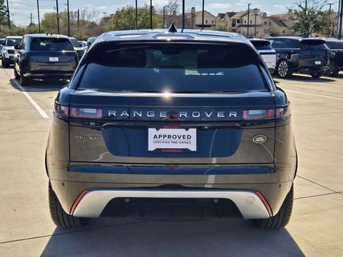 Used 2023 Land Rover Range Rover Velar R-Dynamic S image 7