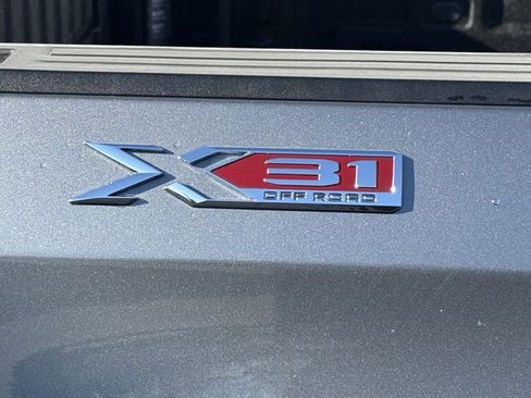 Used 2021 GMC Sierra 1500 SLT w/ SLT Premium Package image 10