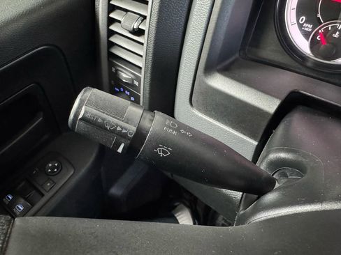 Used 2016 RAM 2500 Tradesman w/ Chrome Appearance Group image 33