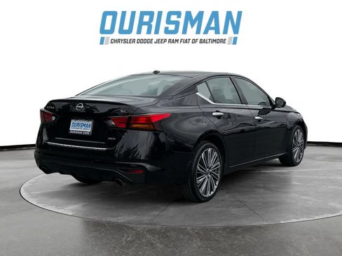 Used 2023 Nissan Altima 2.5 SL AWD/4WD image 6