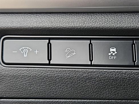 Certified 2024 Kia Telluride S image 25