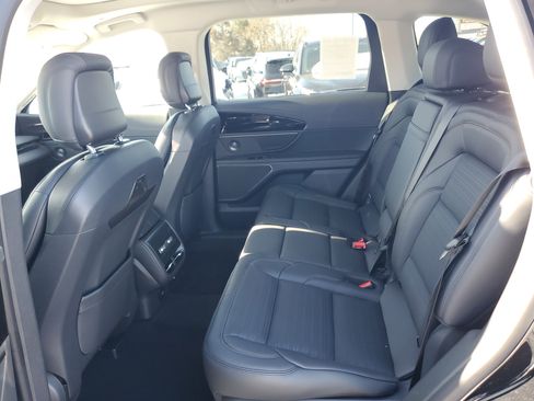 New 2026 Lincoln Nautilus Reserve image 28