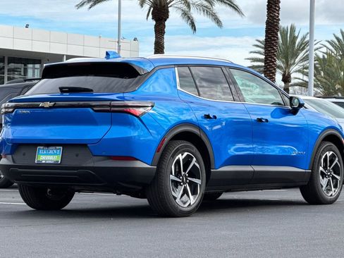 New 2026 Chevrolet Equinox EV LT image 3