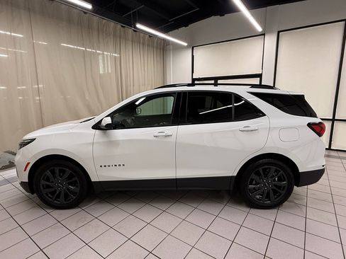 Certified 2022 Chevrolet Equinox RS FWD image 9