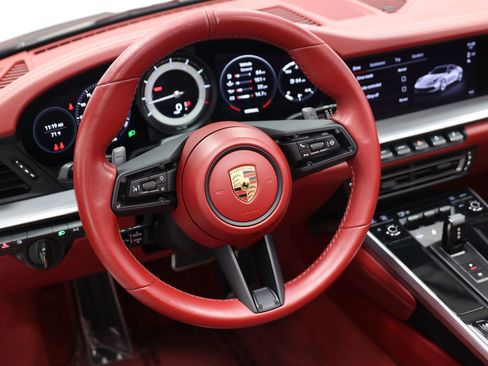 Used 2022 Porsche 911 Carrera image 26
