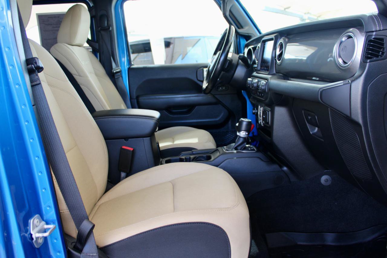 Used 2021 Jeep Gladiator Overland w/ Uconnect 4C Nav & Sound Group AWD/4WD image 18
