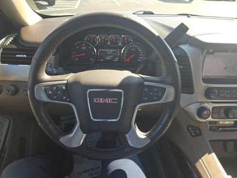 Used 2016 GMC Yukon XL SLT w/ Open Road Package AWD/4WD image 40