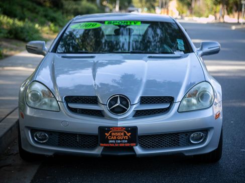 Used 2009 Mercedes-Benz SLK 300 image 2