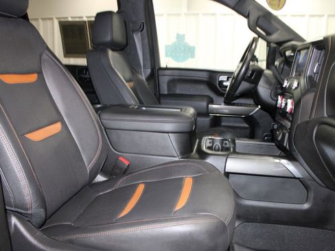 Used 2022 GMC Sierra 2500 AT4 image 32