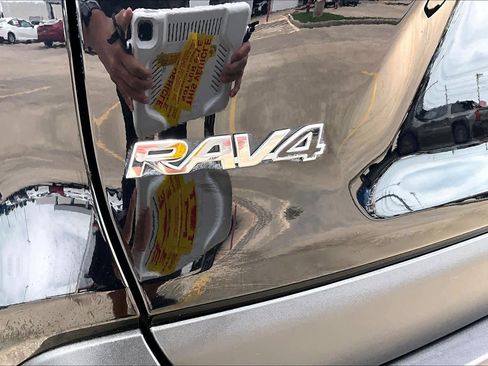 Certified 2024 Toyota RAV4 LE AWD/4WD image 30