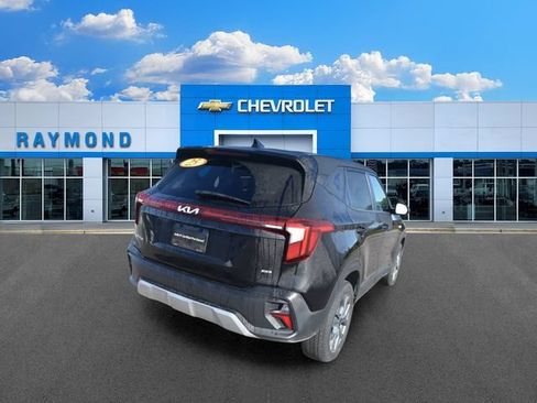 Certified 2025 Kia Seltos LX AWD/4WD image 3