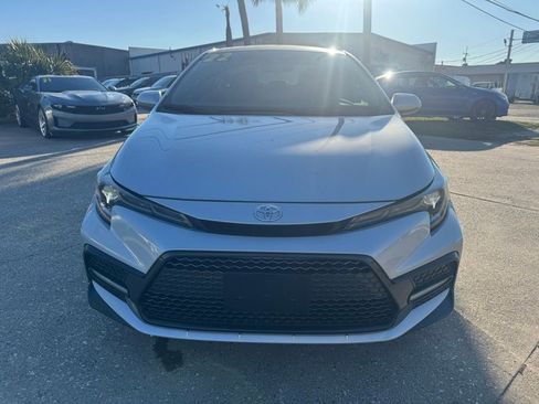 Used 2022 Toyota Corolla SE image 2