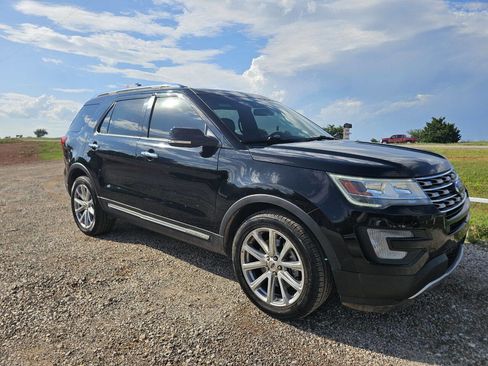 Used 2016 Ford Explorer Limited AWD/4WD image 3