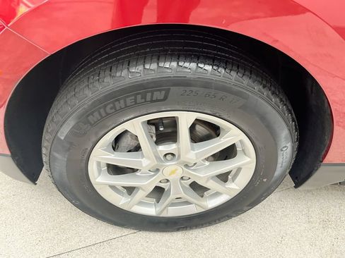 Used 2022 Chevrolet Equinox LT FWD image 10