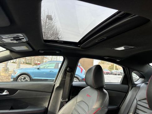 Used 2023 Kia Forte GT w/ GT2 Package image 12