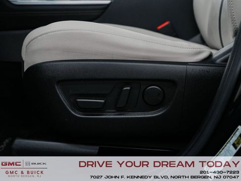 Used 2024 MAZDA CX-90 Plug-In Hybrid w/ Preferred image 30