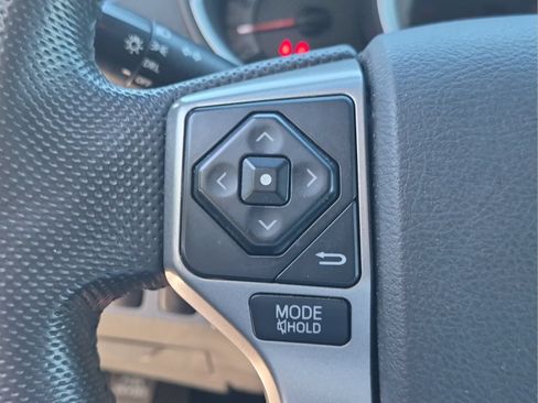 Used 2015 Toyota Tacoma PreRunner RWD image 13