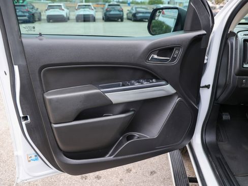 Used 2019 Chevrolet Colorado LT image 37
