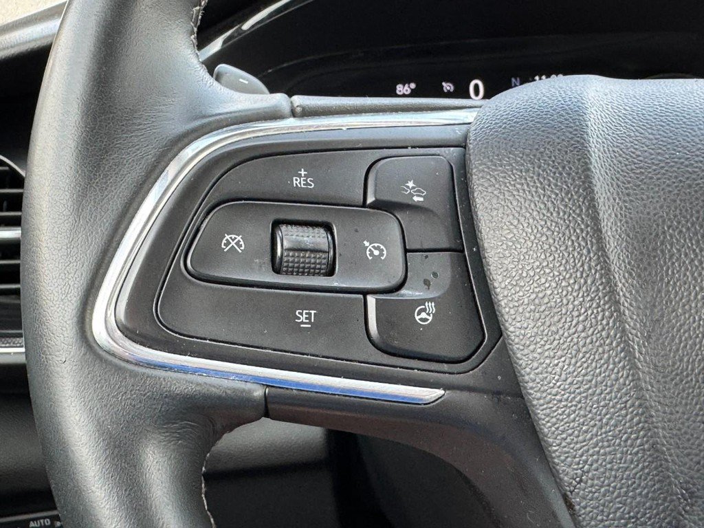 Used 2023 Buick Envision Essence FWD image 20