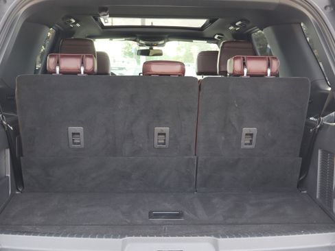 Used 2024 Ford Expedition Limited image 36