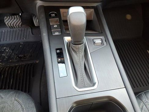 New 2026 Nissan Kicks SV image 15