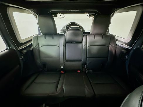 New 2026 Jeep Wrangler Unlimited Rubicon AWD/4WD image 10