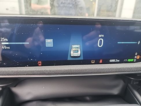 Used 2025 Ford Mustang Mach-E Select w/ Comfort Package Lite image 7