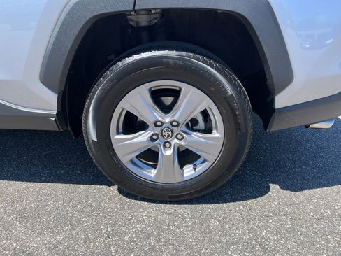 Certified 2025 Toyota RAV4 XLE FWD image 21