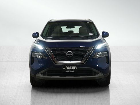 Used 2023 Nissan Rogue SV w/ SV Premium Package image 9
