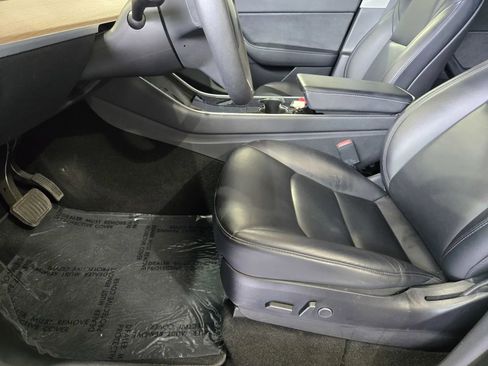 Used 2021 Tesla Model Y 2WD image 14