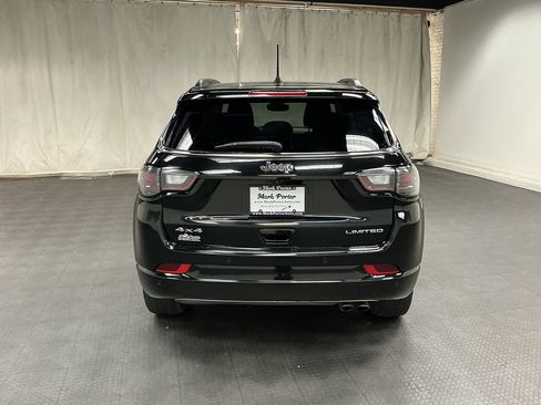 Used 2022 Jeep Compass Limited w/ Elite Group AWD/4WD image 4