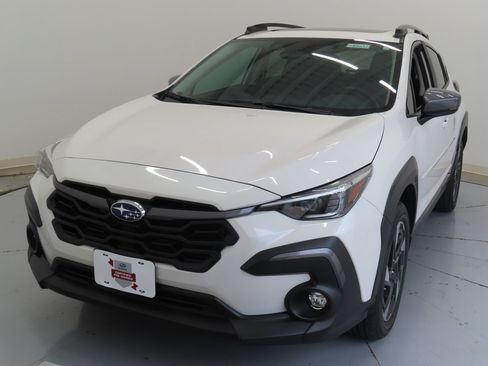 Used 2025 Subaru Crosstrek 2.5i Limited w/ Crosstrek Mirror Package AWD/4WD image 8