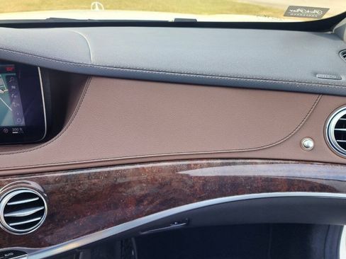 Used 2018 Mercedes-Benz S 560 Sedan image 62