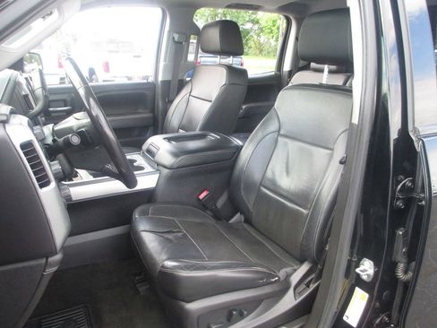 Used 2017 Chevrolet Silverado 1500 LTZ Z71 w/ LTZ Plus Package AWD/4WD image 24