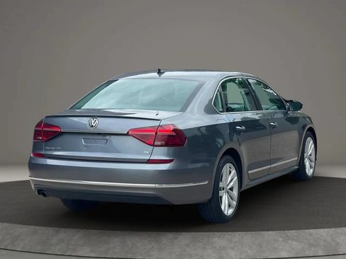 Used 2018 Volkswagen Passat 2.0T SEL Premium FWD image 6