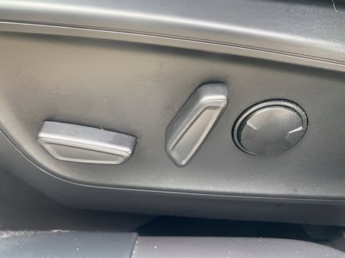 Certified 2023 Ford Escape Active image 10