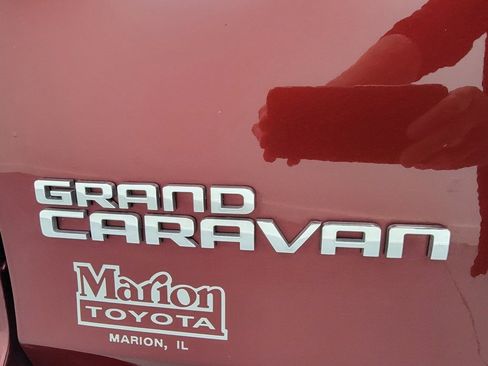 Used 2017 Dodge Grand Caravan SE w/ Power Window Group image 10