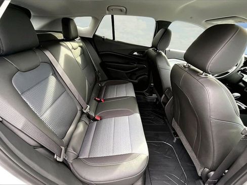 New 2026 Chevrolet Trax LT image 10