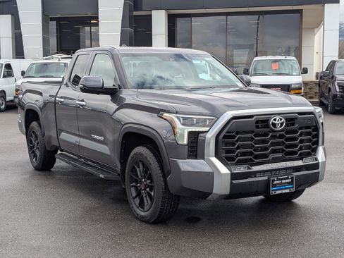 Used 2023 Toyota Tundra Limited w/ TRD Off-Road Package image 8